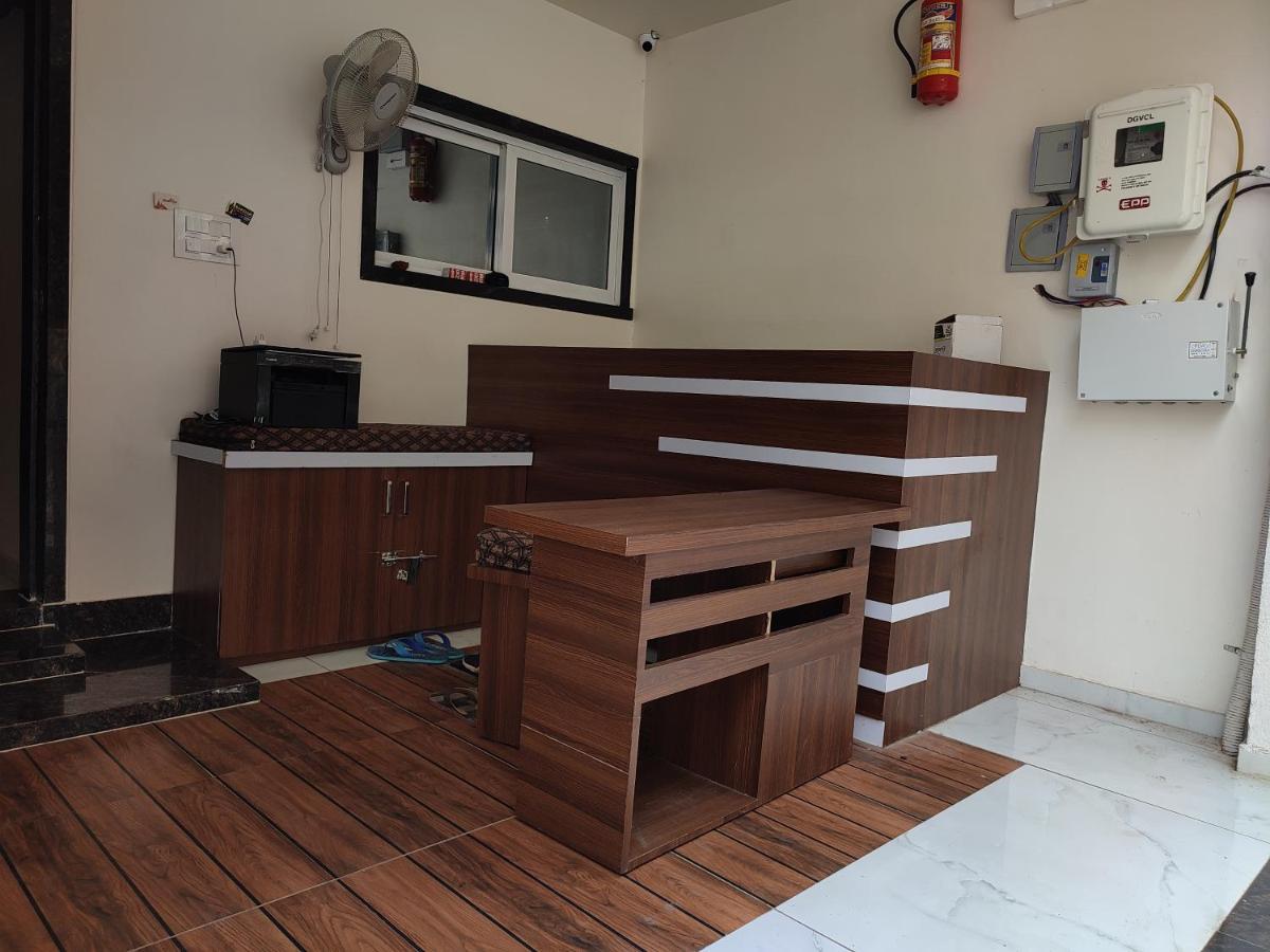 Hotel Sardar Rooms Garudeshwar Exterior photo